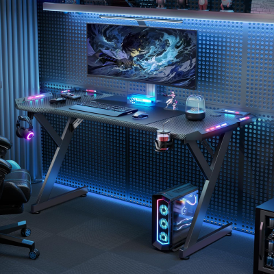 LED Gamingbord 160 x 60 cm, ergonomiskt spelbord med LED,
stabilt PC bord med kolfiberbeläggning, Gamingbord med mugghållare och
hörlurskrok, svart#2